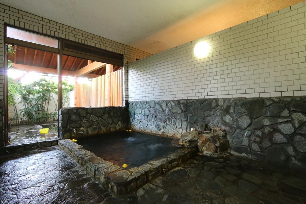 ホテル 仁田屋 みなかみ町 エクステリア 写真